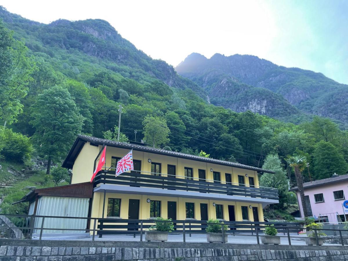 Osteria Posse Hotell Lavertezzo Eksteriør bilde